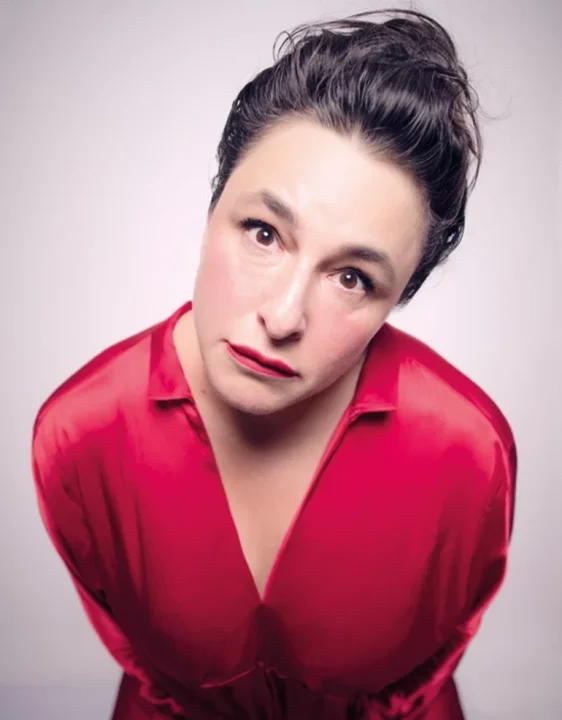 Esra Dermancıoğlu Kimdir?