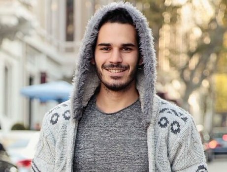 Ayberk Aladar Kimdir?
