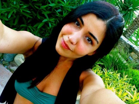 Ayşe Kırca Kimdir?