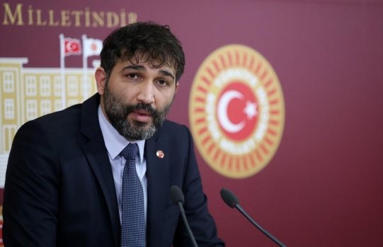 Barış Atay Kimdir?