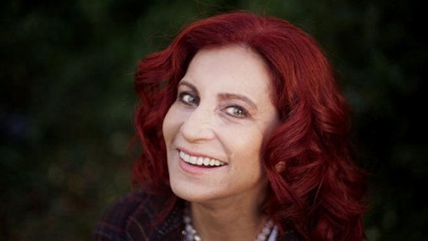 Betül Arım Kimdir?