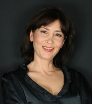 Demet Genç Kimdir?