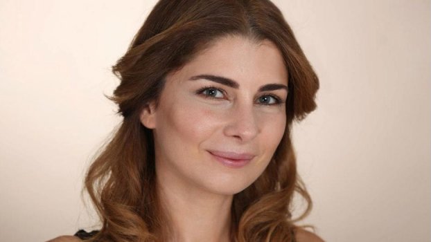 Ece Özdikici Kimdir? Kaç Yaşında ve Nereli 