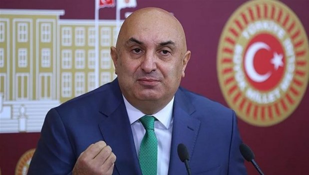Engin Özkoç Kimdir?