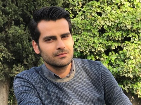 Erkan Meriç Kimdir?