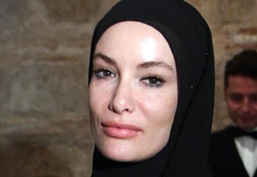 Gamze Özçelik Kimdir? Kaç Yaşında ve Nereli 