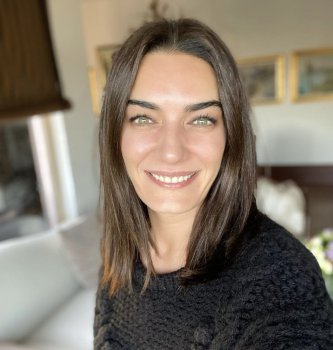Hande Subaşı Kimdir?