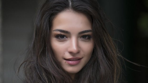 Melisa Aslı Pamuk Kimdir? Kaç Yaşında ve Nereli 