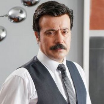 Ömer Gecü Kimdir?