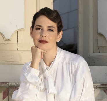 Pelin Batu Kimdir? Aslen Nereli? Kaç Yaşında? Boyu, Kilosu Kaç? Evli mi?