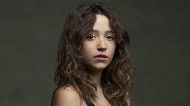 Zeynep Bastık Kimdir?