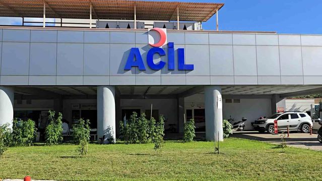 Orhaneli'de Su Krizi Büyüyor: Zehirlenme Şüphesiyle Onlarca Vatandaş Hastanelik Oldu