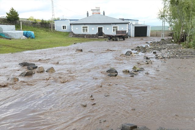 Kars'ta Sel, 6 Köyde Hasara Neden Oldu
