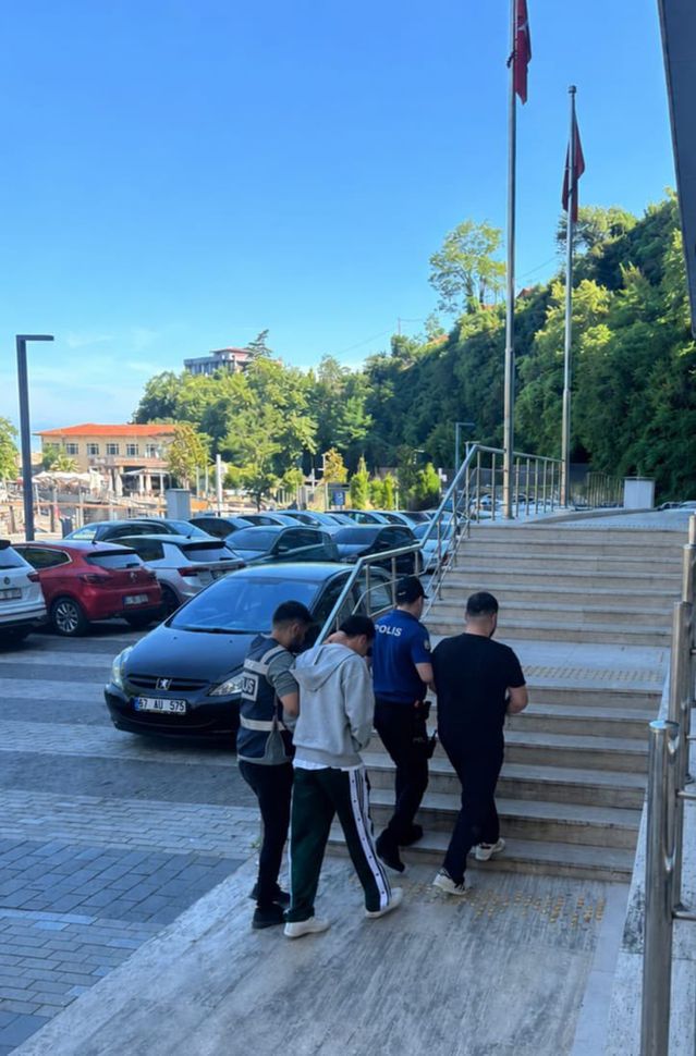 Zonguldak'ta Fuhuş Operasyonu: İki Şüpheli Tutuklandı