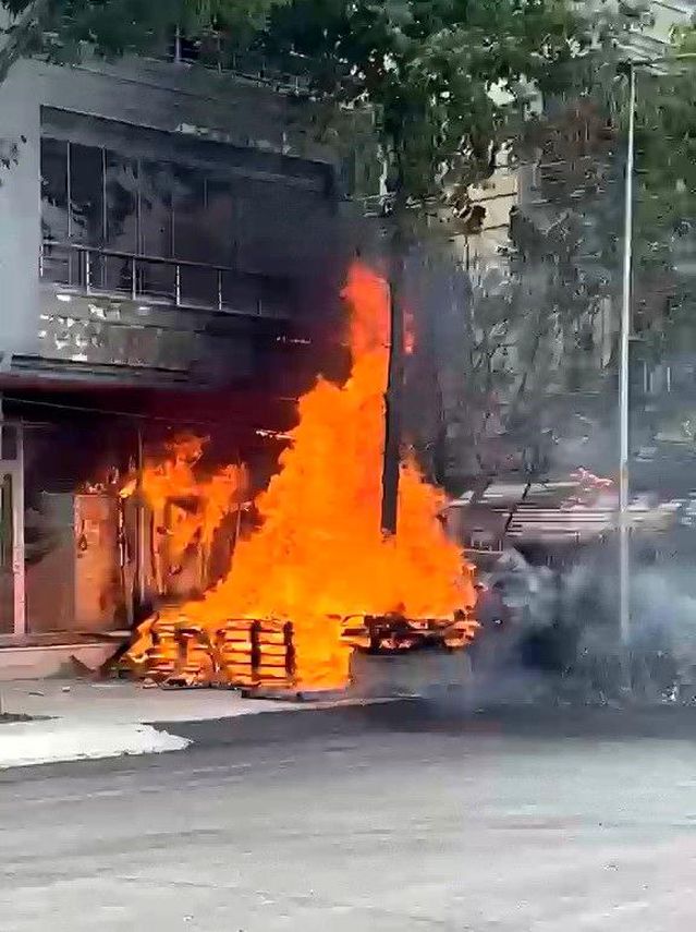 Adıyaman'da Yangın: 5 Kişi Dumandan Etkilendi