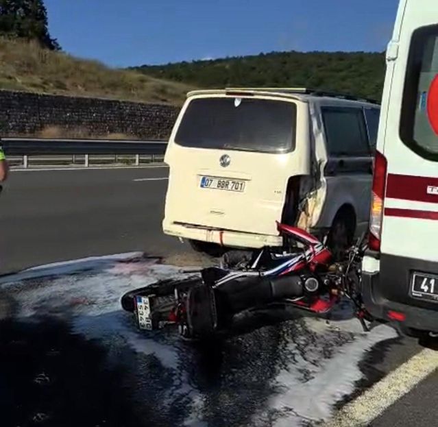 Kocaeli'de Yürek Burkan Otoyol Kazası: Genç Motosiklet Sürücüsü Hayatını Kaybetti