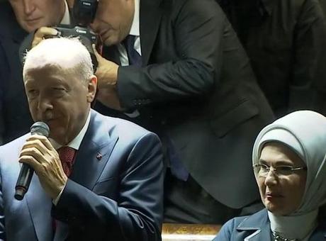 Cumhurbaşkanı Erdoğan baba ocağı Güneysu'da vatandaşlarla bir araya geldi