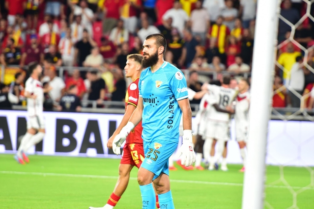 Göztepe 5 sezon sonra düşme hattında, Çaykur Rizespor maçı galibiyet hedefiyle bekleniyor