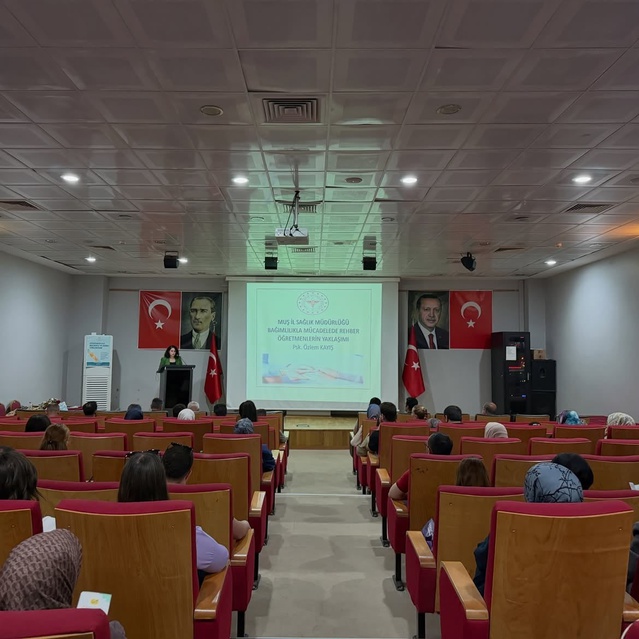 Muş'ta öğretmenevinde rehber öğretmenlere bağımlılıkla mücadele eğitimi verildi